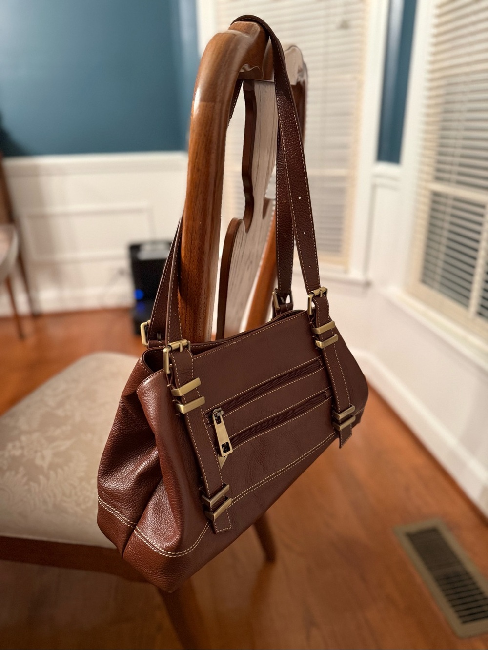 Clarks Brown Pebbled Leather Shoulder Bag Antique Brass Hardware Slouchy Tote